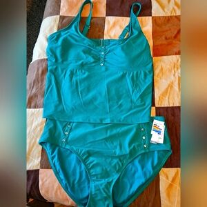 2x Two-piece bathing suit
